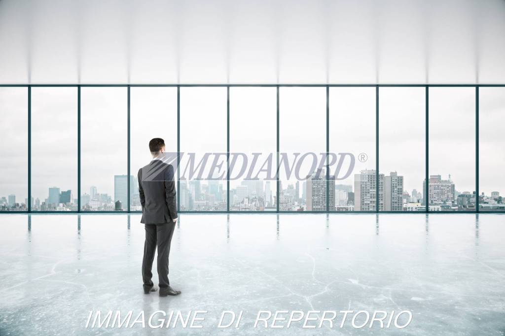 locale commerciale in vendita a Zanica