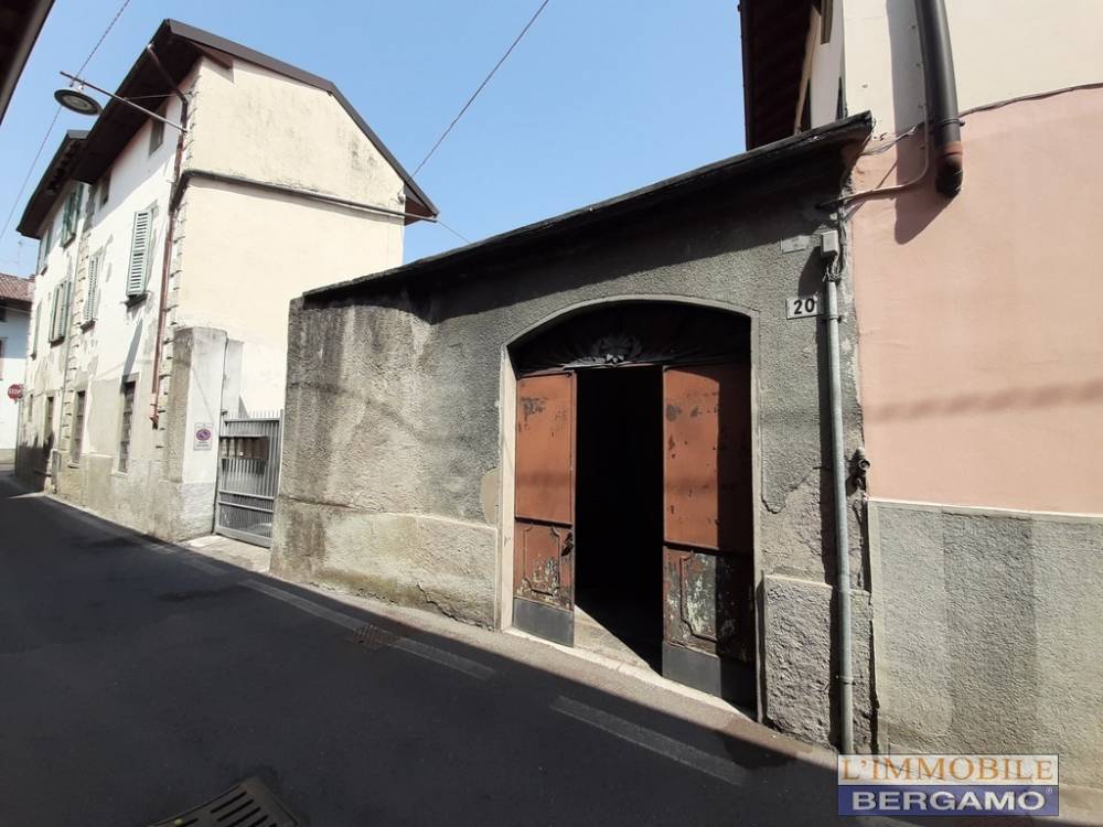 locale di sgombero in vendita a Zanica