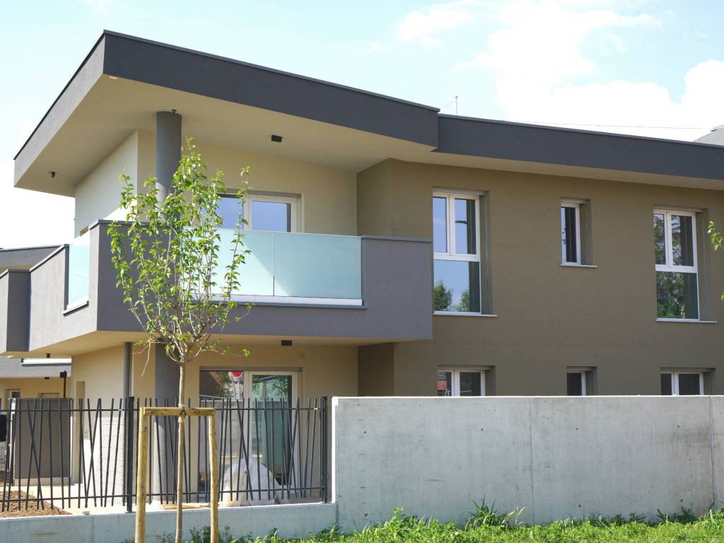 casa indipendente in vendita a Zanica