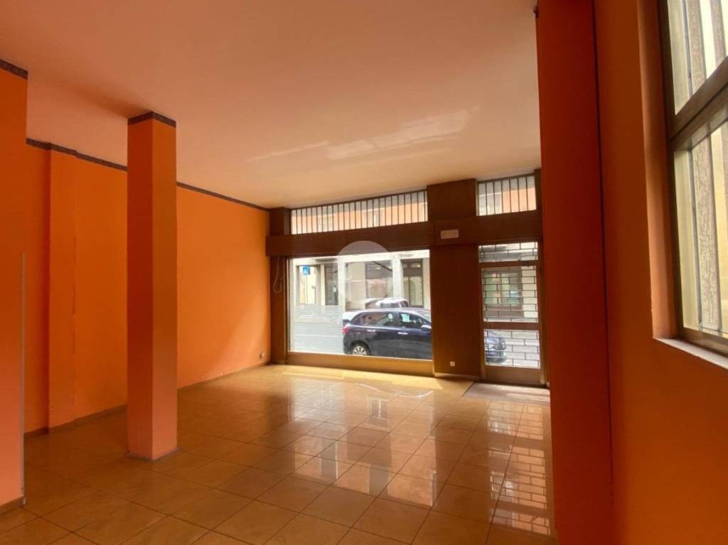 negozio in vendita a Zanica