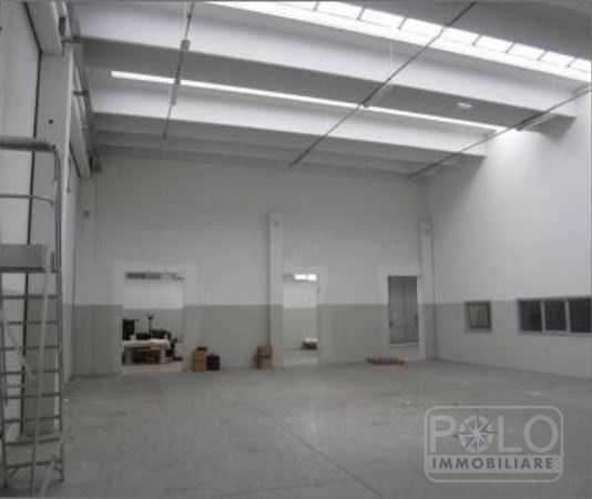 locale di sgombero in vendita a Zanica