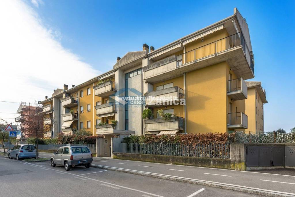 appartamento in vendita a Zanica
