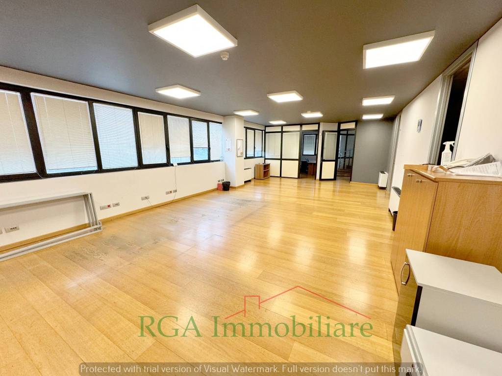 locale commerciale in vendita a Zanica