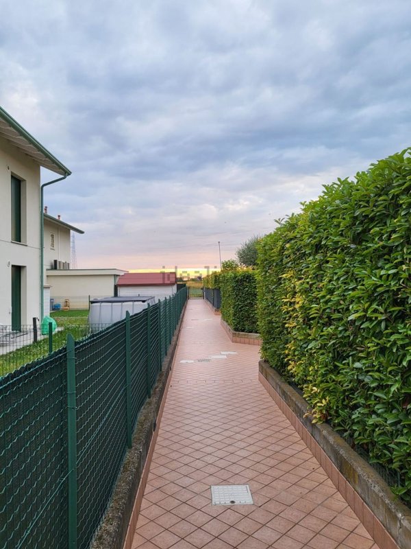 appartamento in vendita a Zanica