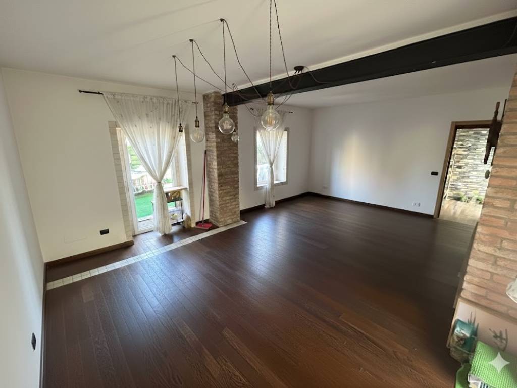 casa indipendente in vendita a Zanica