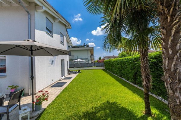 casa indipendente in vendita a Zanica