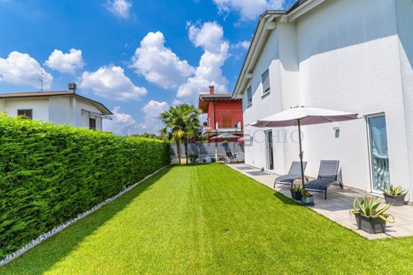 casa indipendente in vendita a Zanica