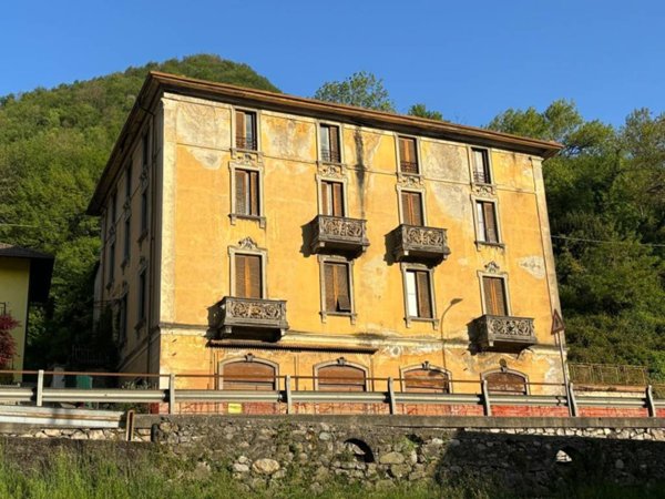 casa indipendente in vendita a Zogno