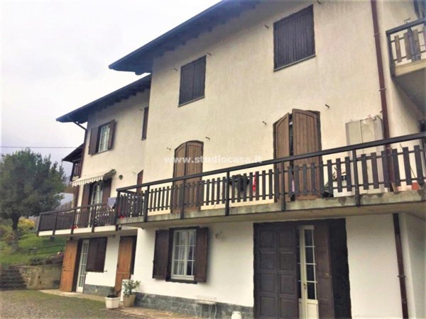 appartamento in vendita a Zogno in zona Ambria / Spino al Brembo