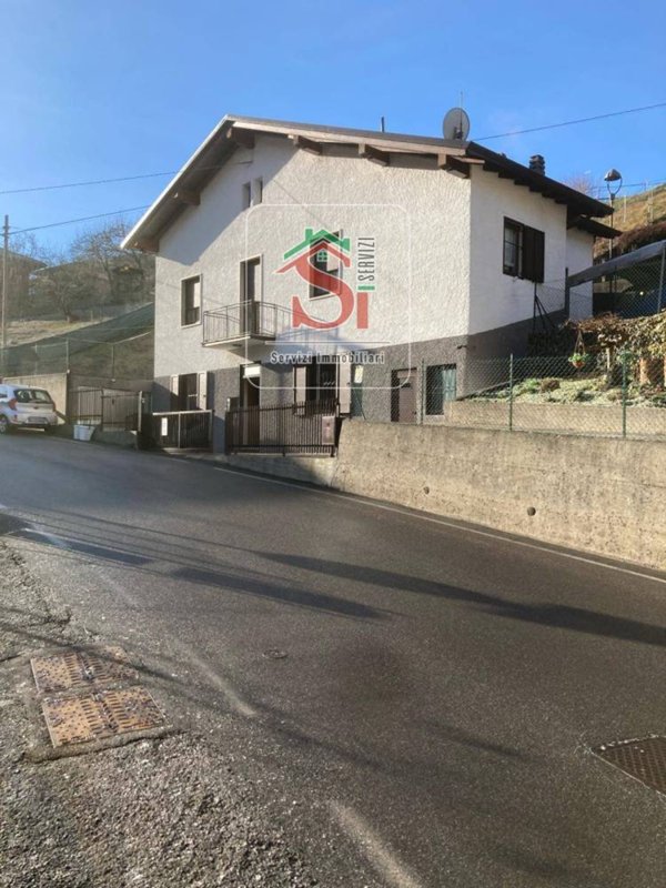 casa indipendente in vendita a Zogno