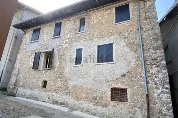 appartamento in vendita a Zogno