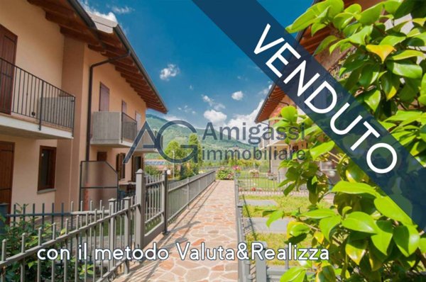 appartamento in vendita a Zogno in zona Stabello