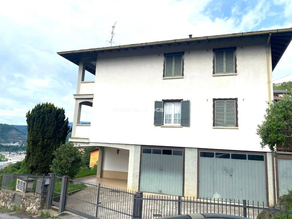 appartamento in vendita a Zogno