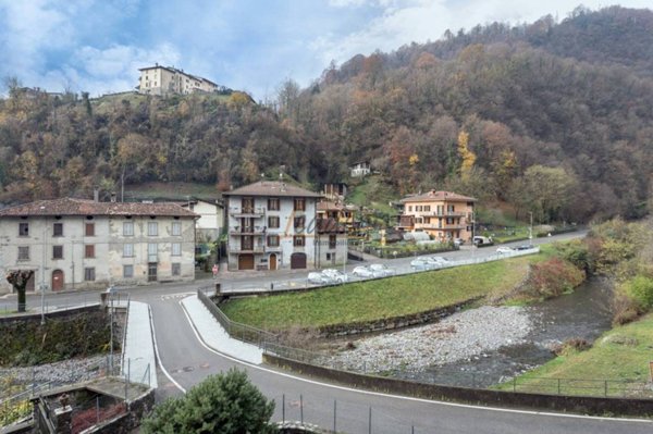 casa indipendente in vendita a Zogno