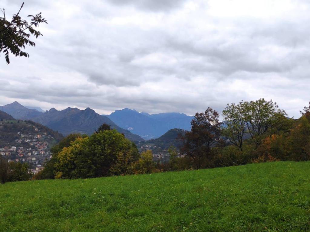casa indipendente in vendita a Zogno in zona Stabello