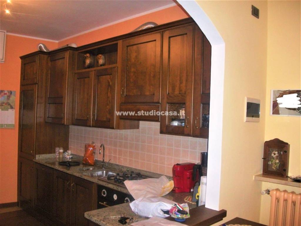 appartamento in vendita a Zogno in zona Ambria / Spino al Brembo
