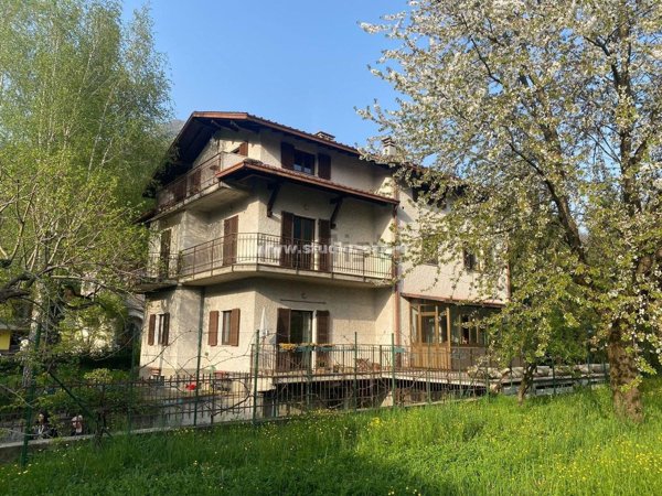 casa indipendente in vendita a Zogno