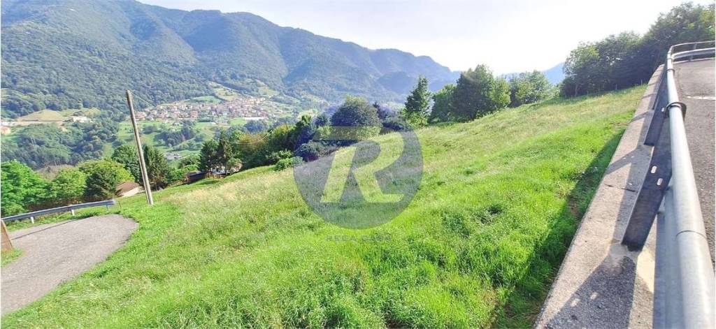 terreno edificabile in vendita a Zogno
