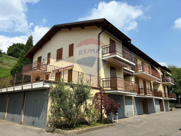 appartamento in vendita a Zogno in zona Miragolo San Marco