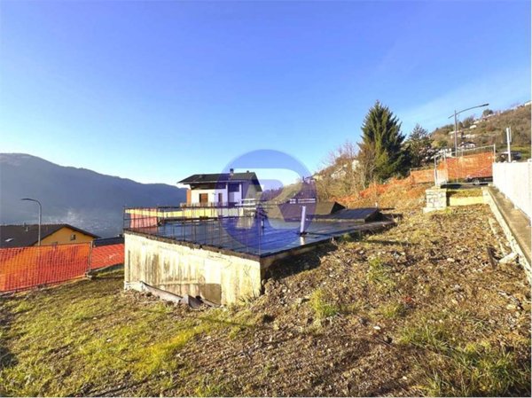 casa indipendente in vendita a Zogno
