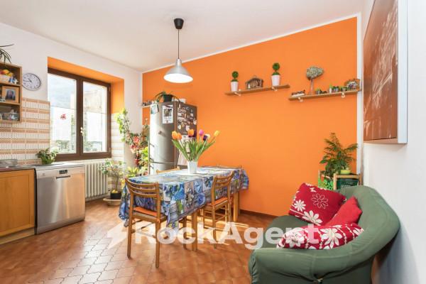 appartamento in vendita a Zogno in zona Endenna