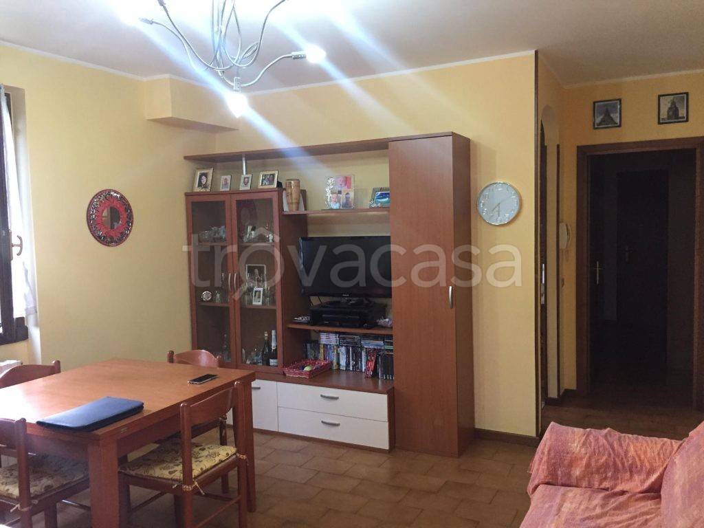 appartamento in vendita a Zogno in zona Ambria / Spino al Brembo