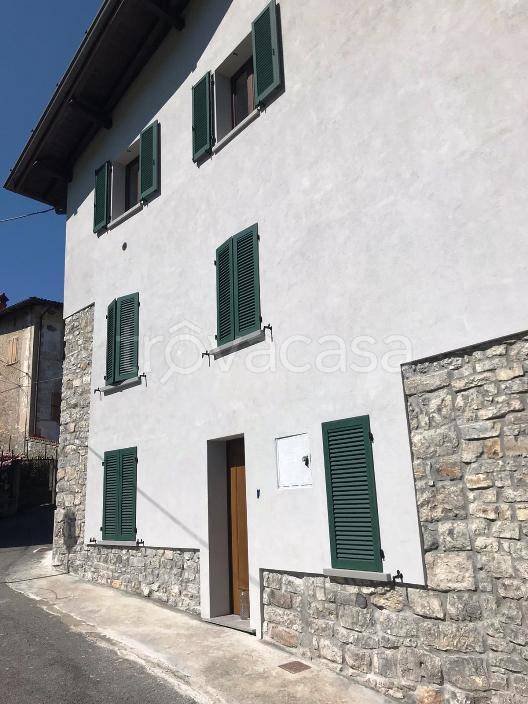 appartamento in vendita a Zogno