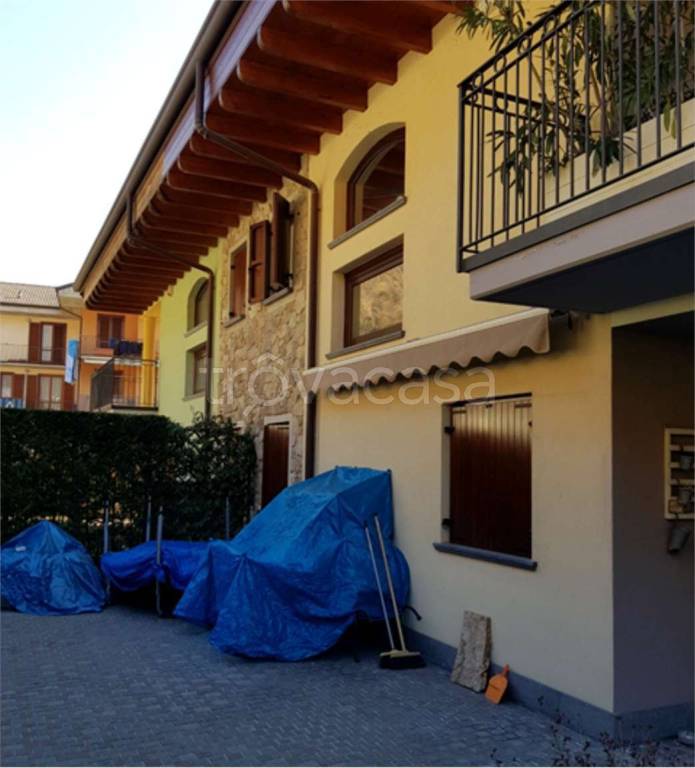 casa indipendente in vendita a Zogno