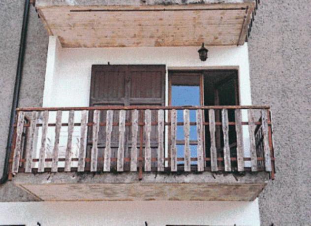 appartamento in vendita a Zogno in zona Somendenna