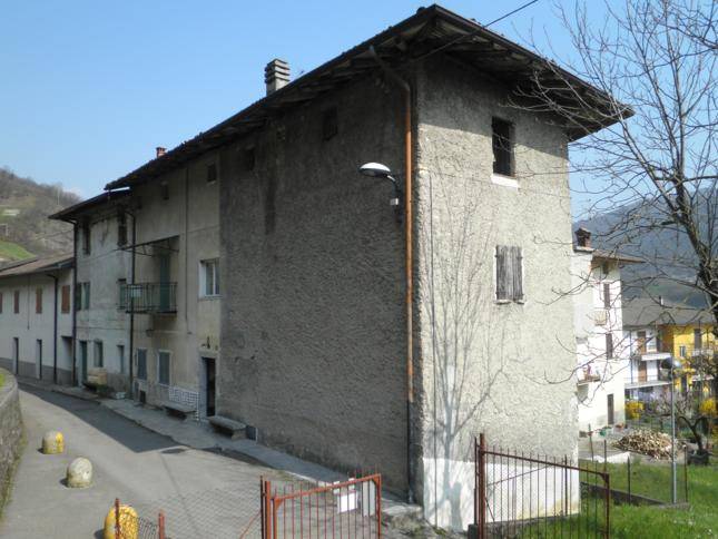 casa indipendente in vendita a Zogno