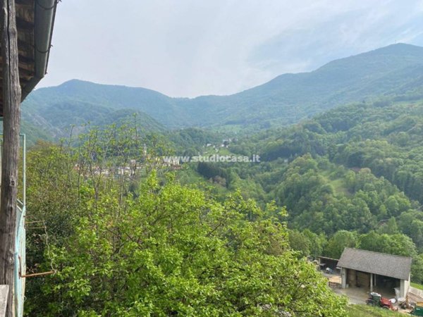 casa indipendente in vendita a Zogno in zona Stabello
