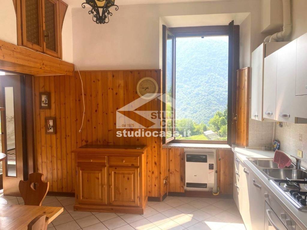 appartamento in vendita a Zogno in zona Stabello