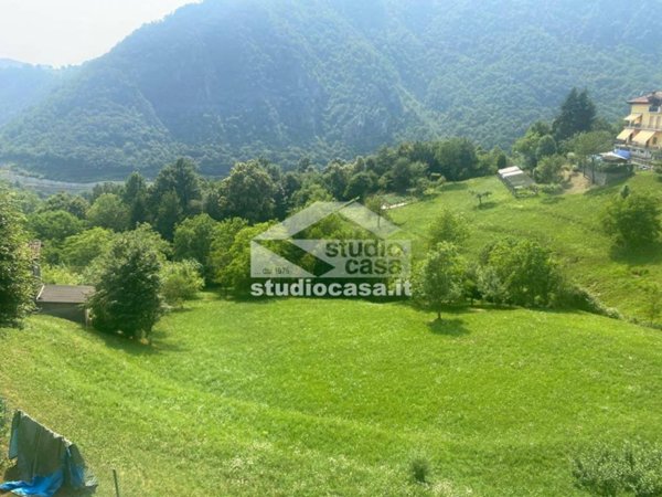 appartamento in vendita a Zogno in zona Ambria / Spino al Brembo