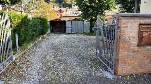 casa indipendente in vendita a Zogno