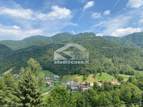 appartamento in vendita a Zogno in zona Poscante