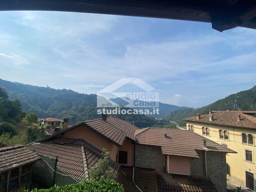 casa indipendente in vendita a Zogno