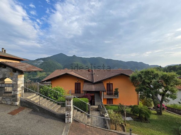 appartamento in vendita a Zogno