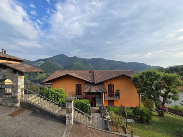appartamento in vendita a Zogno