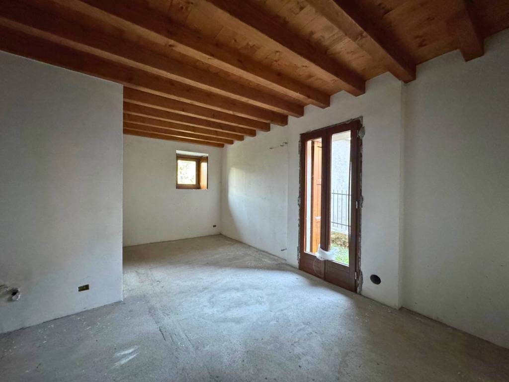 appartamento in vendita a Zogno in zona Poscante