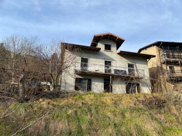 casa indipendente in vendita a Zogno