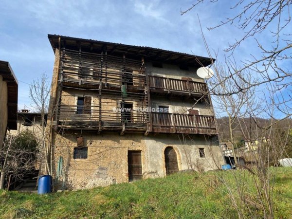 casa indipendente in vendita a Zogno