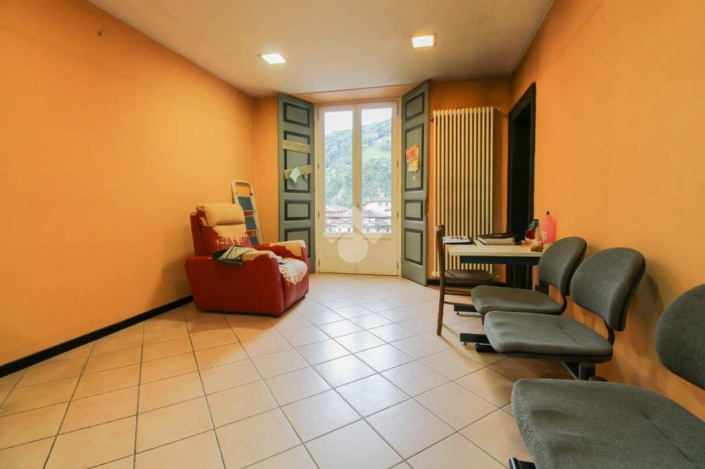 negozio in vendita a Zogno