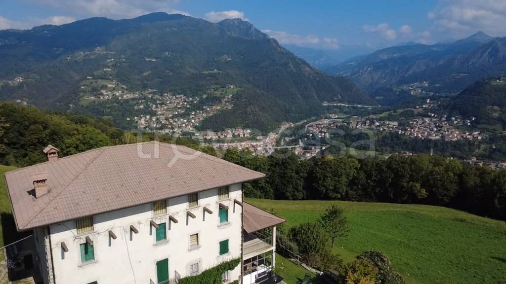 appartamento in vendita a Zogno in zona Poscante