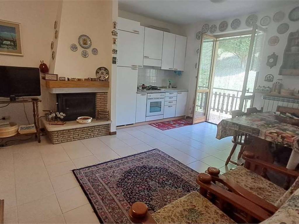 appartamento in vendita a Zogno in zona Miragolo San Marco