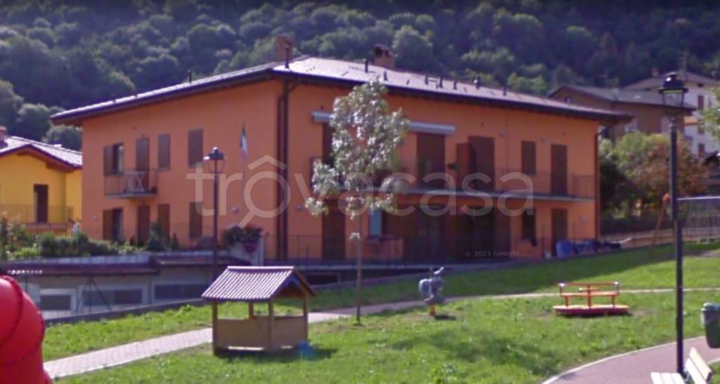 appartamento in vendita a Zogno in zona Stabello