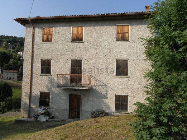 casa indipendente in vendita a Zogno