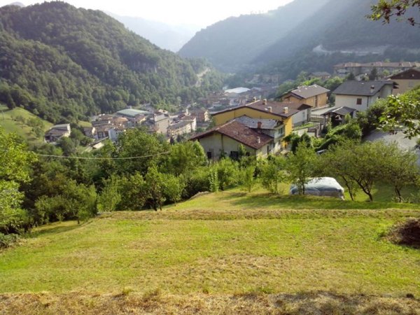 terreno edificabile in vendita a Zogno in zona Ambria / Spino al Brembo