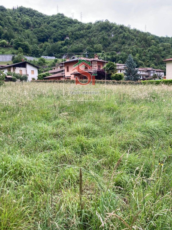 terreno edificabile in vendita a Zogno