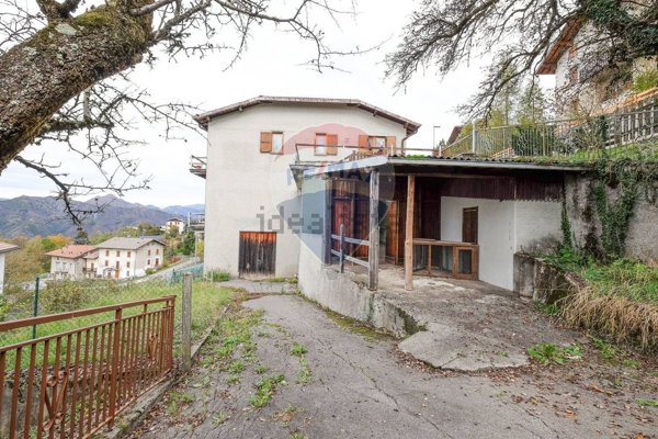 locale di sgombero in vendita a Zogno in zona Miragolo San Salvatore