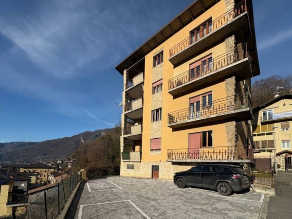 appartamento in vendita a Zogno